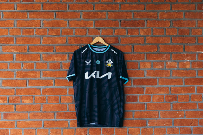 Surrey Castore Youth 2025 One Day Shirt (Black)
